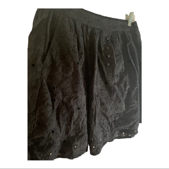 Scotch & Soda black eyelet skorts - Picture 3 of 8